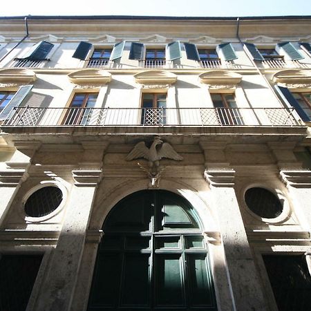 Palazzo De' Vecchi Bed & Breakfast Siena Exterior photo